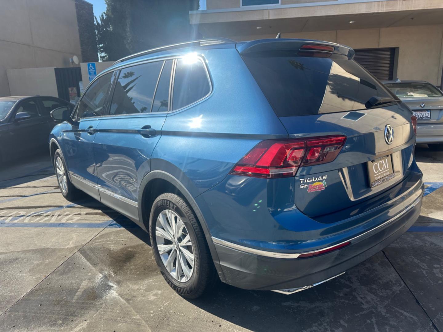 2018 BLUE Volkswagen Tiguan (3VV3B7AX8JM) , AUTOMATIC transmission, located at 30 S. Berkeley Avenue, Pasadena, CA, 91107, (626) 248-7567, 34.145447, -118.109398 - Photo#2